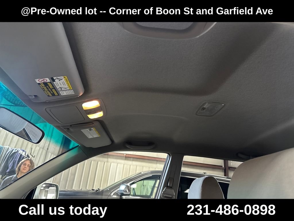Used 2006  Toyota V6 image 12