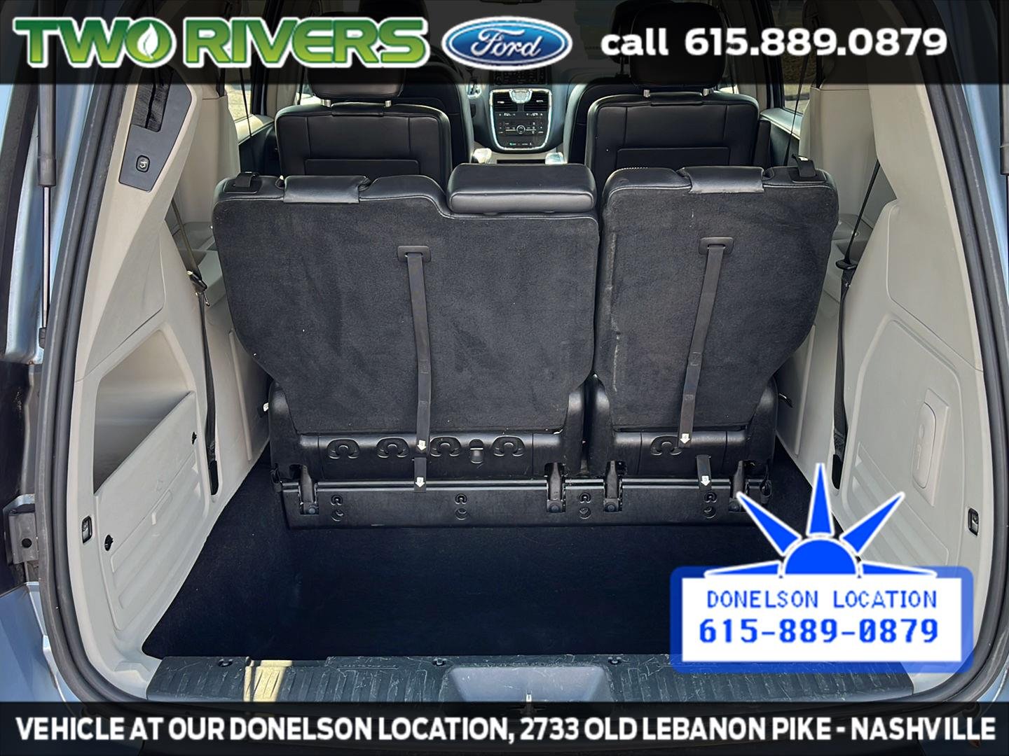 Used 2013 Crystal Blue Pearlcoat Chrysler Touring image 37
