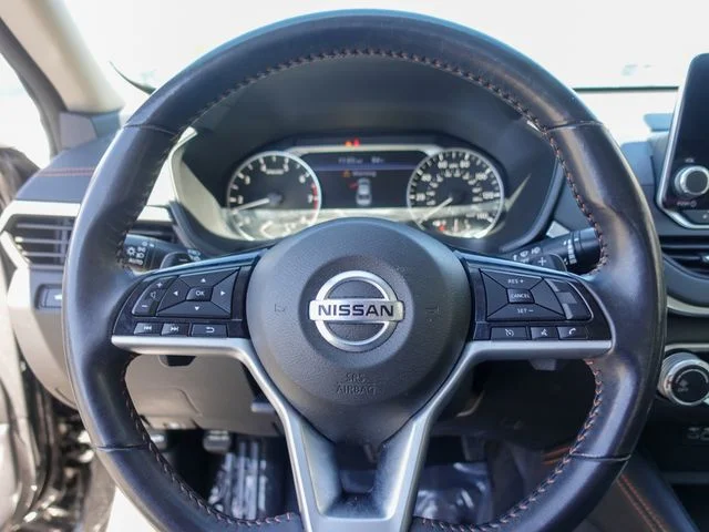 Used 2021 Black Nissan 2.5 SR image 13