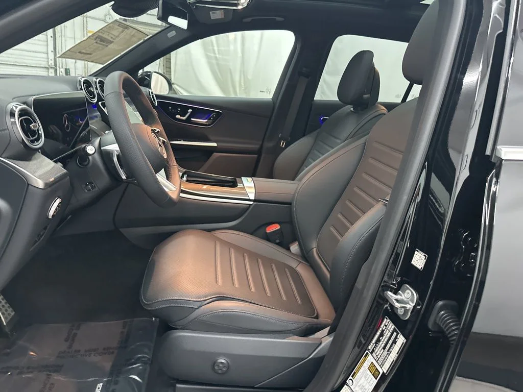New 2026 Black Mercedes-Benz GLC 300 image 17