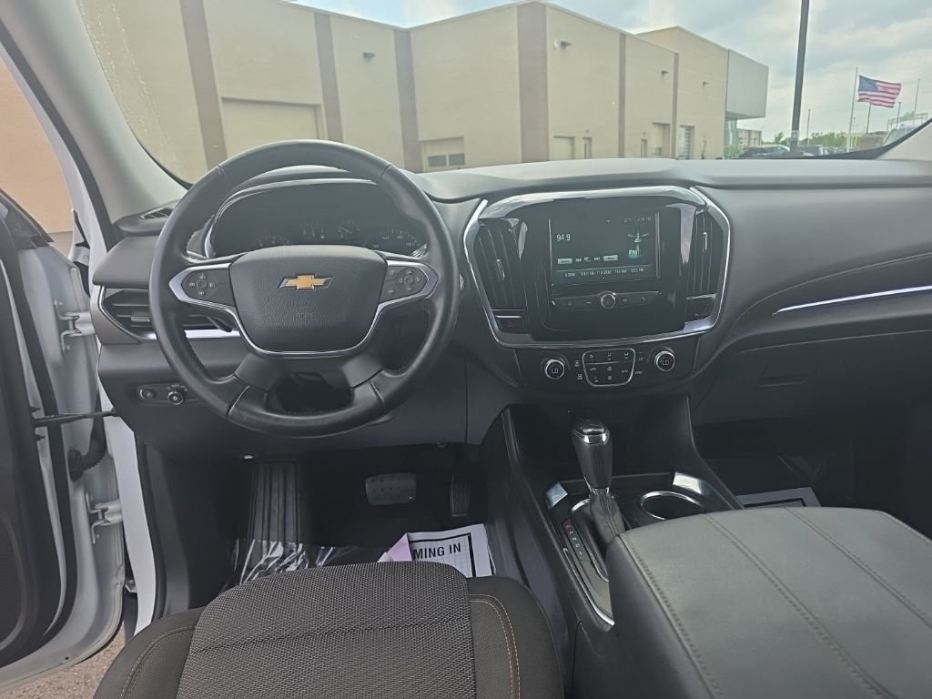 Used 2018 White Chevrolet LT image 10