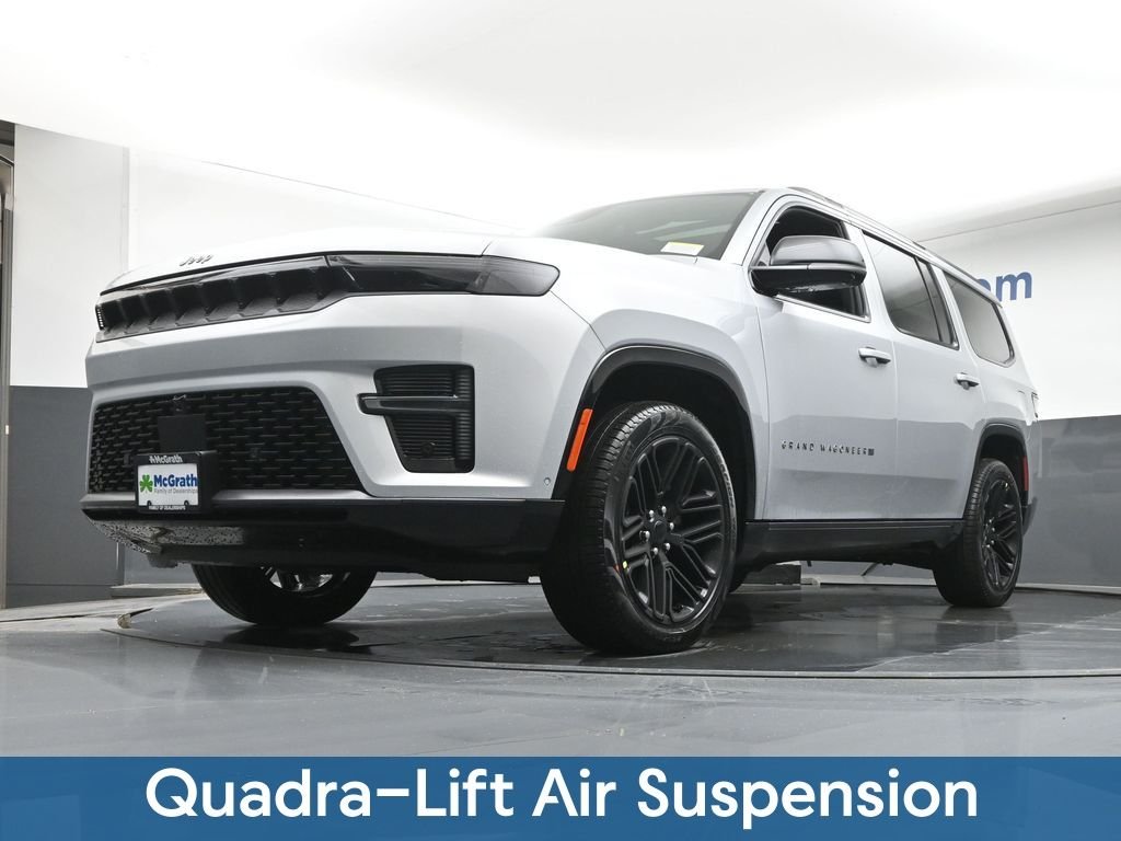 New 2026 Silver-Zynith Exterior Paint Jeep Limited Reserve image 8