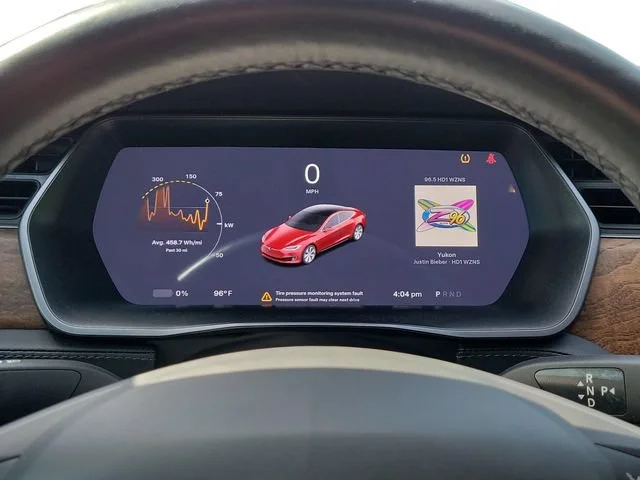 Used 2021 Red Tesla Long Range Plus image 14