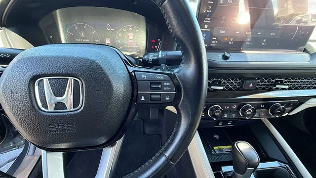 Used 2024  Honda Touring image 28