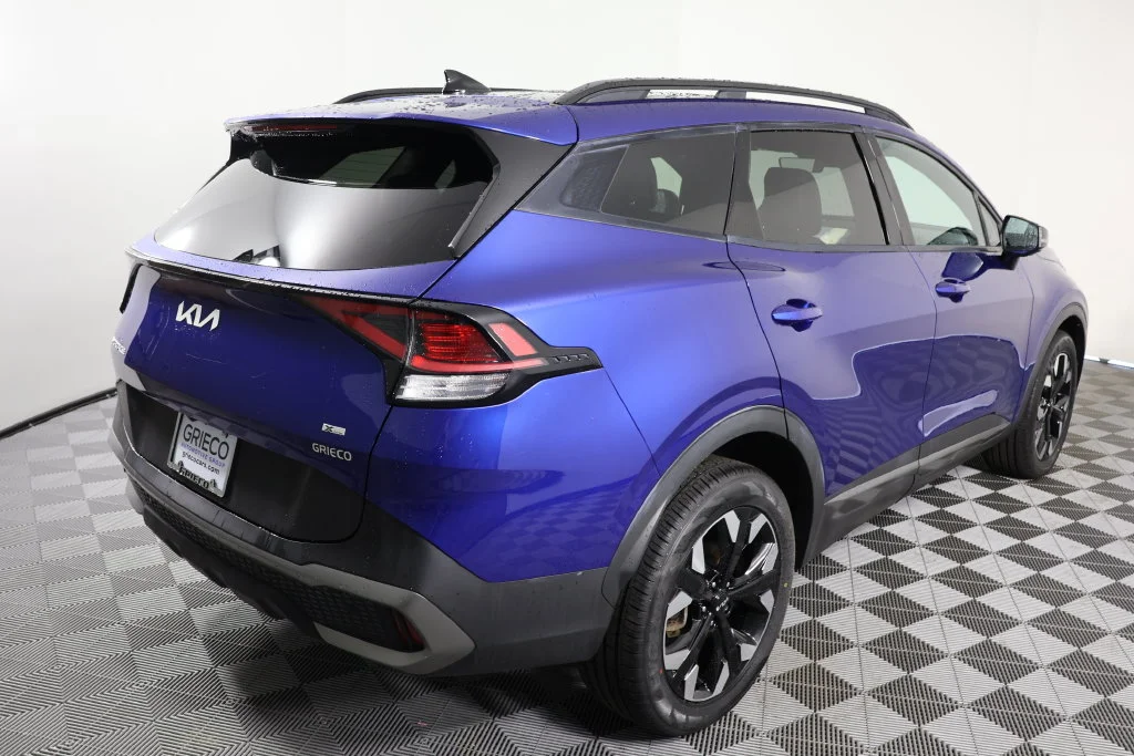 Used 2023 Sapphire Blue Kia X-Line image 8