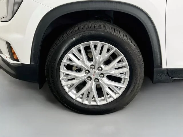Used 2026 White GMC Elevation image 28