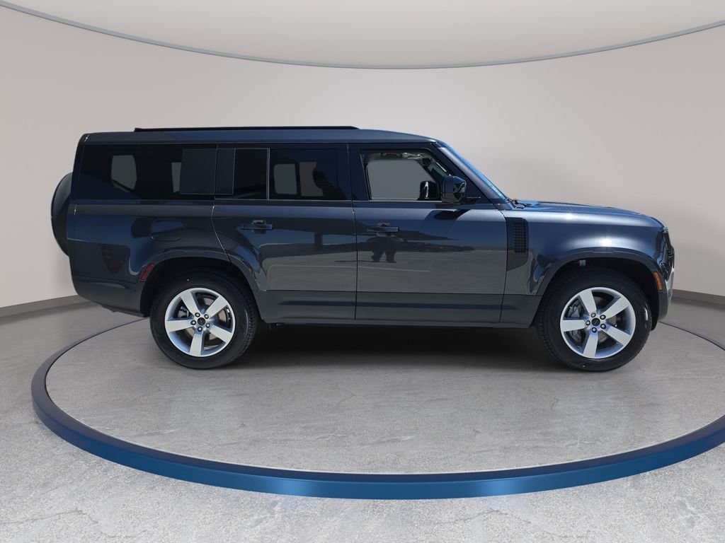 New 2026 Carpathian Grey Land Rover S image 4