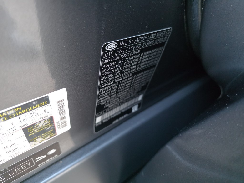 Used 2017 Gray Land Rover HSE image 39