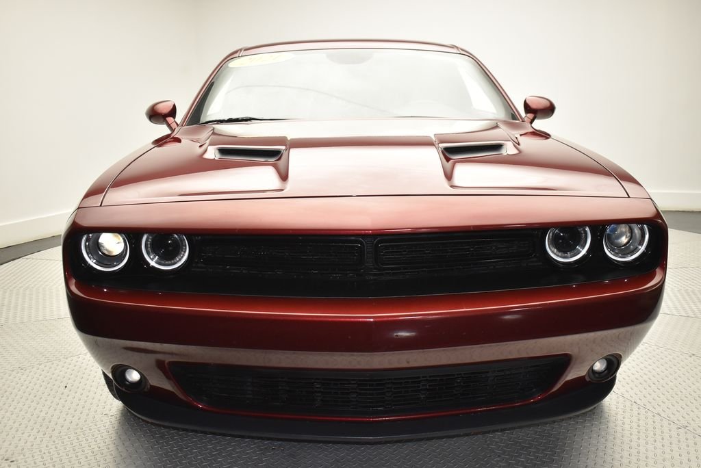 Used 2021 Red Dodge SXT image 2