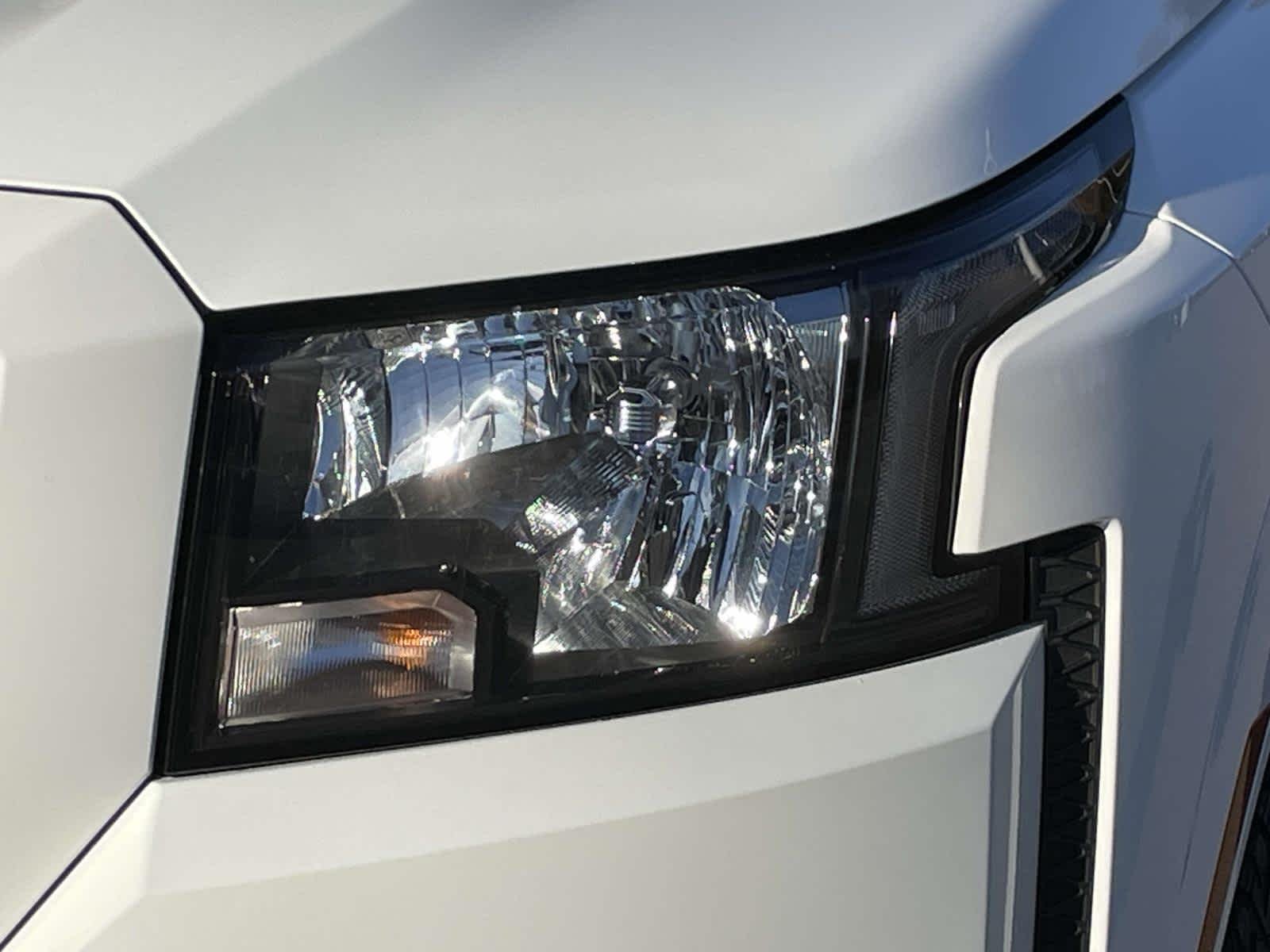 Certified Used 2023 Glacier White Nissan SV image 17