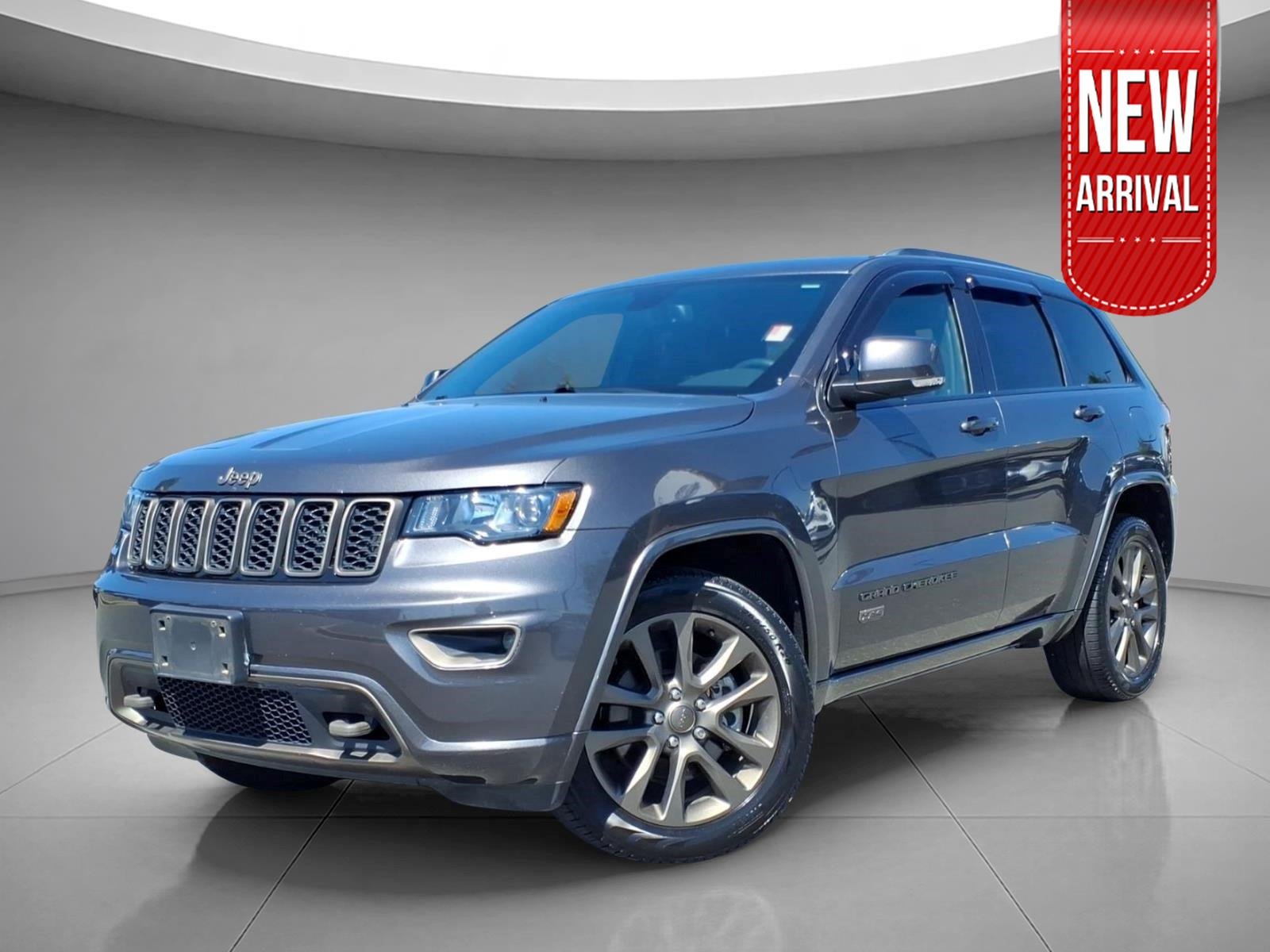 Used 2016 Brilliant Black Crystal Pearlcoat Jeep Limited 75th Anniversary image 1