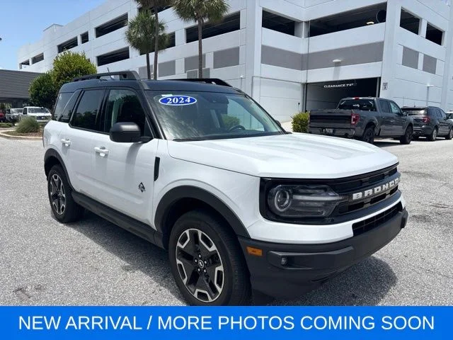 Certified Used 2024 Oxford White Ford Outer Banks image 7