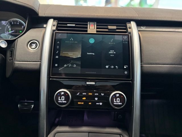 Used 2020 Blue Jaguar SE image 29