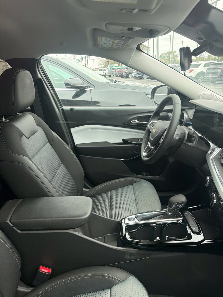 New 2026 Mosaic Black Metallic Chevrolet LT image 12