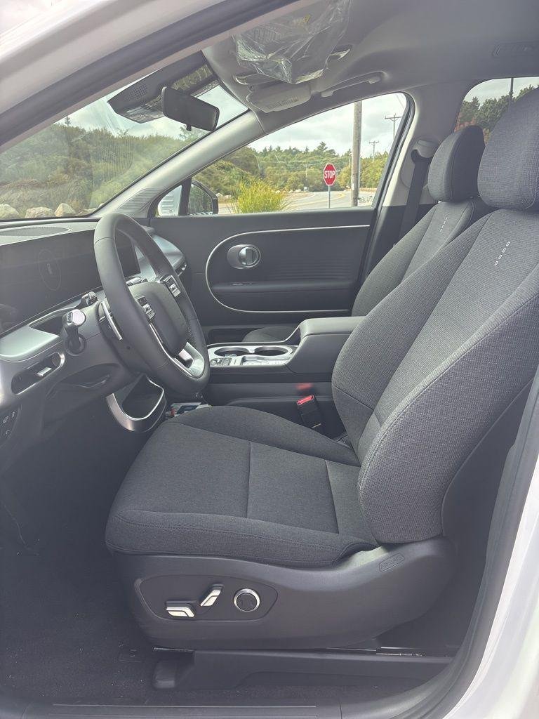 2026 Hyundai IONIQ 9 SE - Photo 11