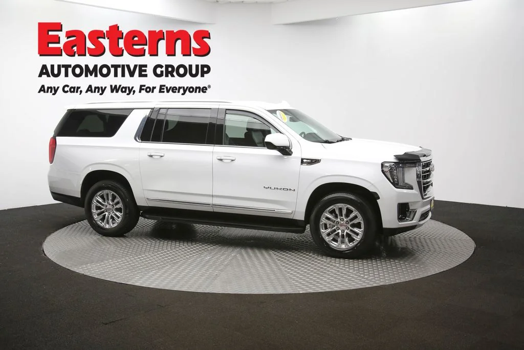 Used 2023 White GMC SLT image 51