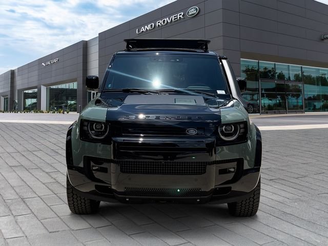 New 2026 Keswick Green Land Rover Trophy Edition Keswick image 8