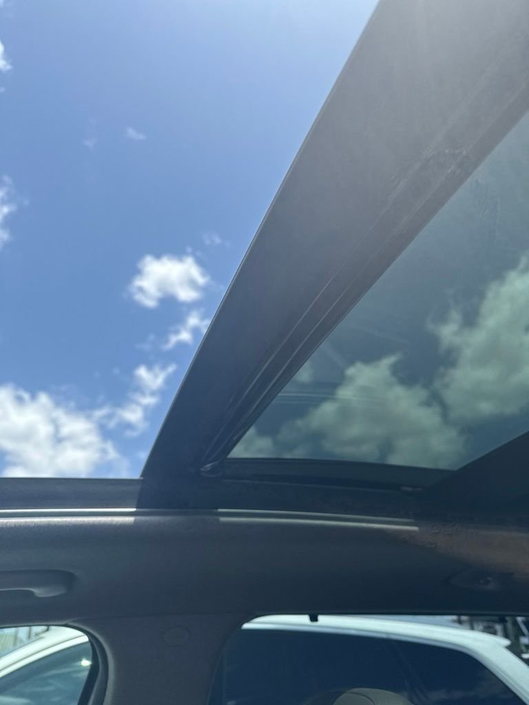 Used 2020 Gray Hyundai SEL image 15
