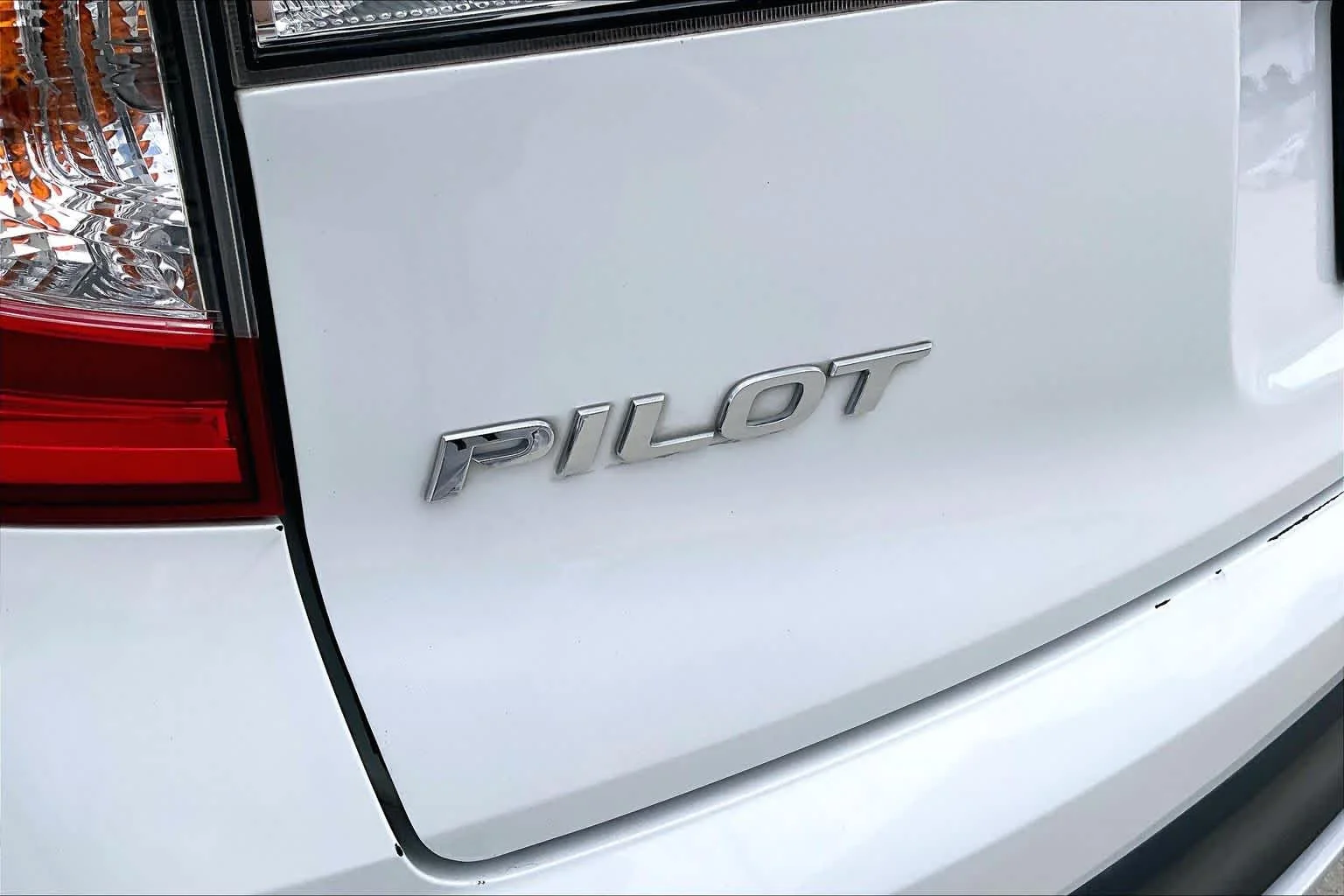 Used 2020 Platinum White Pearl Honda EX-L image 30