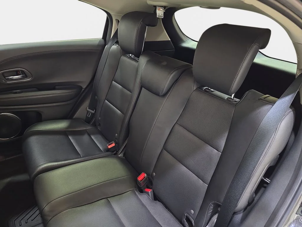 Used 2019 Black Honda Touring image 16