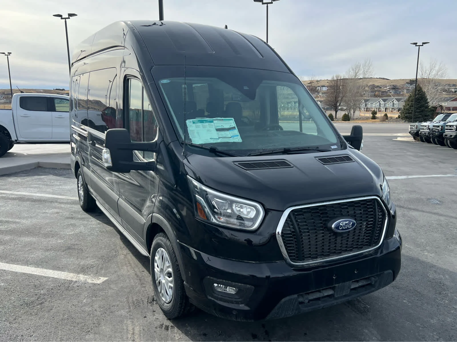 2024 Ford Transit Passenger Van XLT - Photo 4