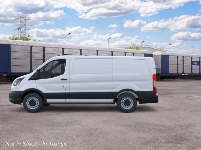 New 2026 Oxford White Ford Base image 3