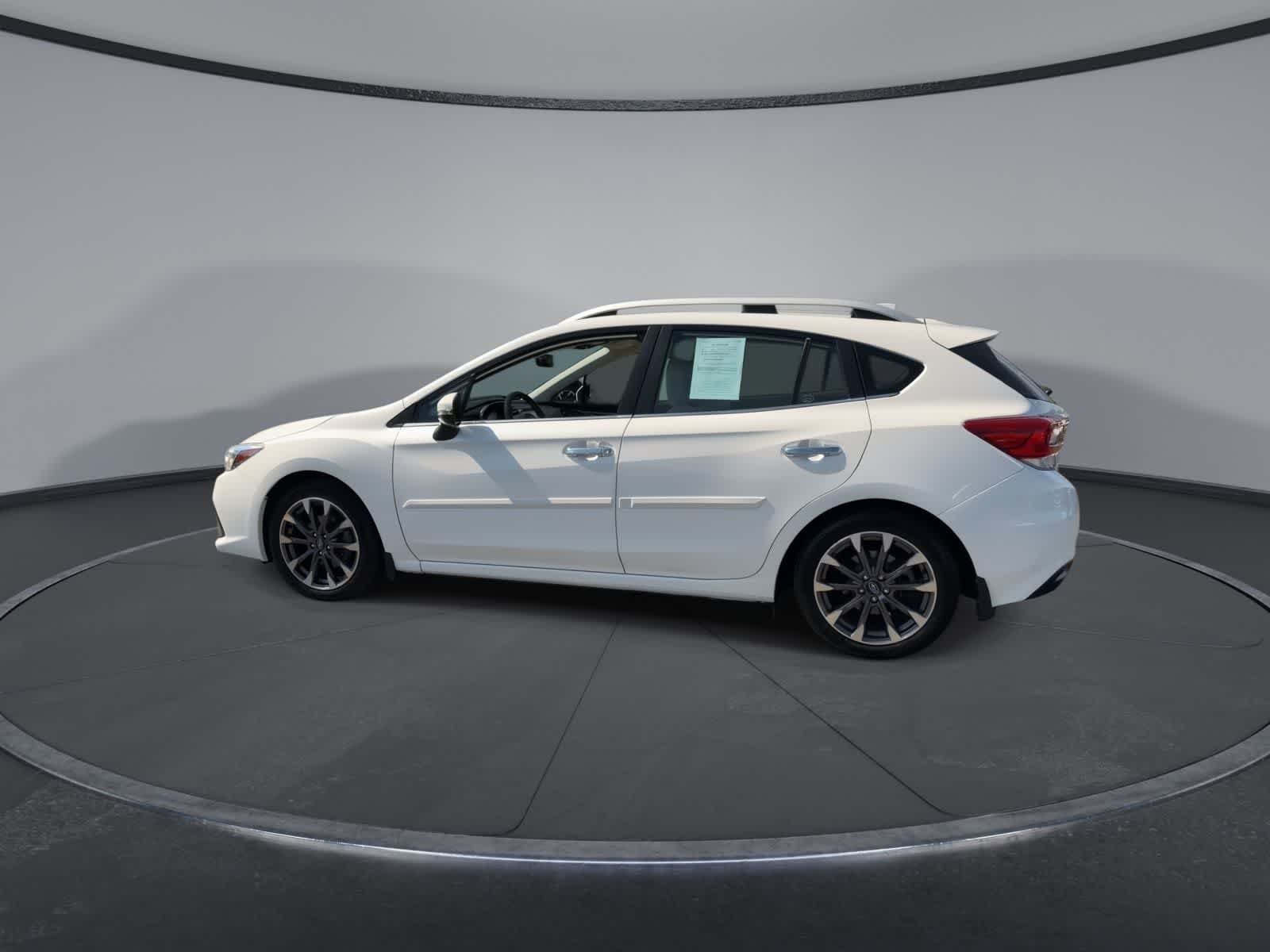 Used 2020 Crystal White Pearl Subaru Limited image 5