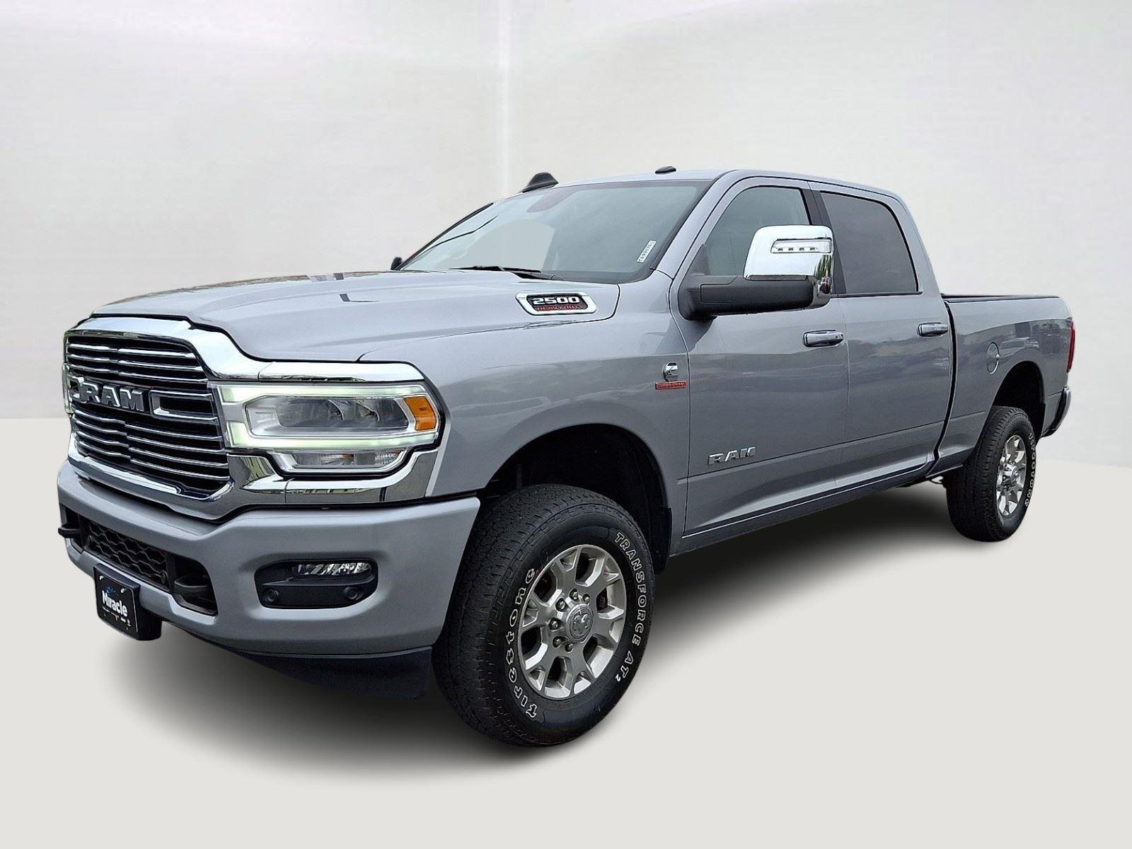 Used 2024 Billet Silver Metallic Clearcoat Ram Laramie image 3