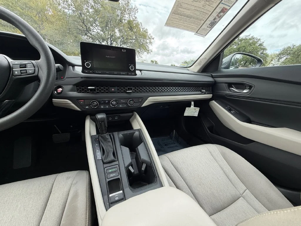 2024 Honda Accord EX - Photo 15