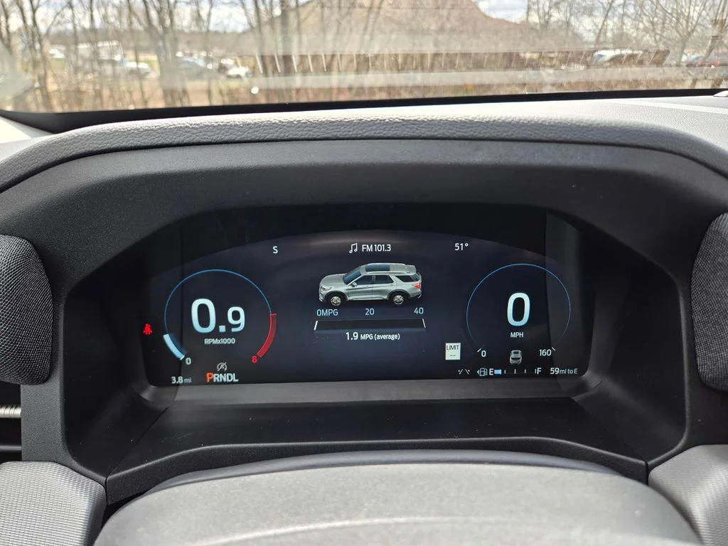 Used 2026 Space White Metallic Ford Active image 19