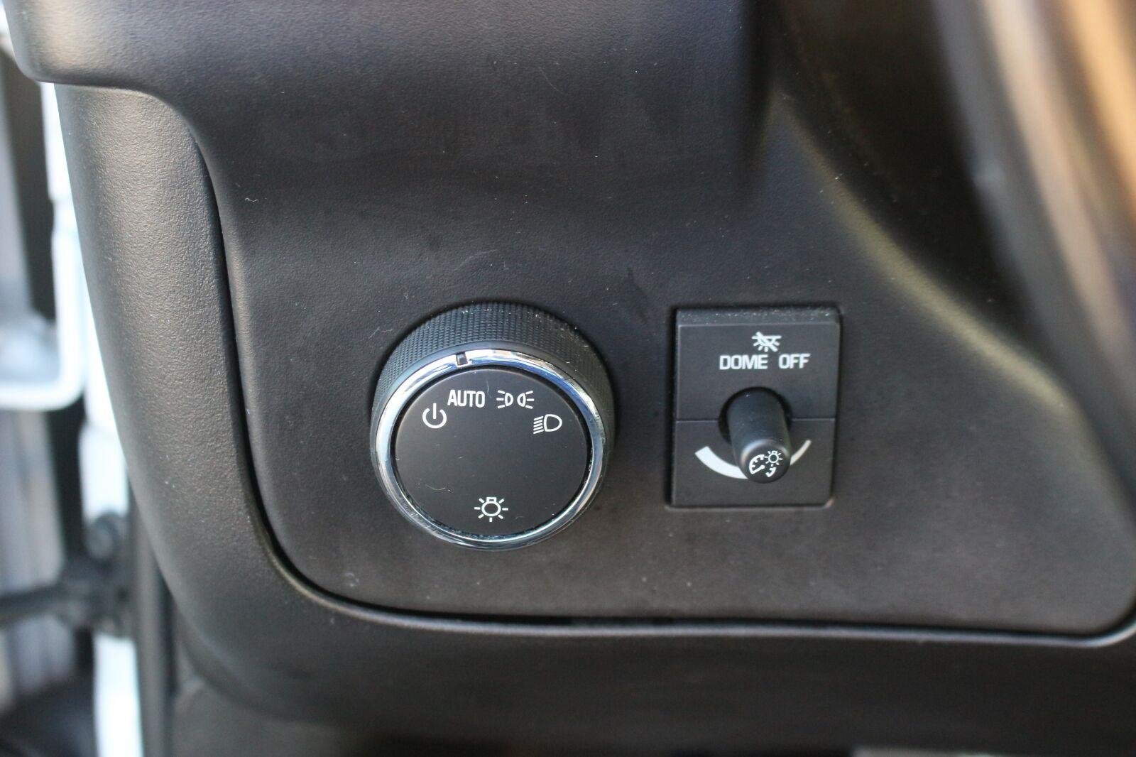 Used 2021 SUMMIT WHITE Chevrolet RWD 2500 155" image 29