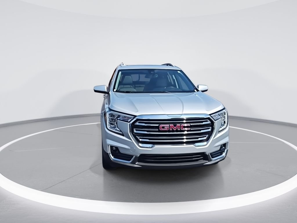 Used 2022 Silver GMC SLT image 3
