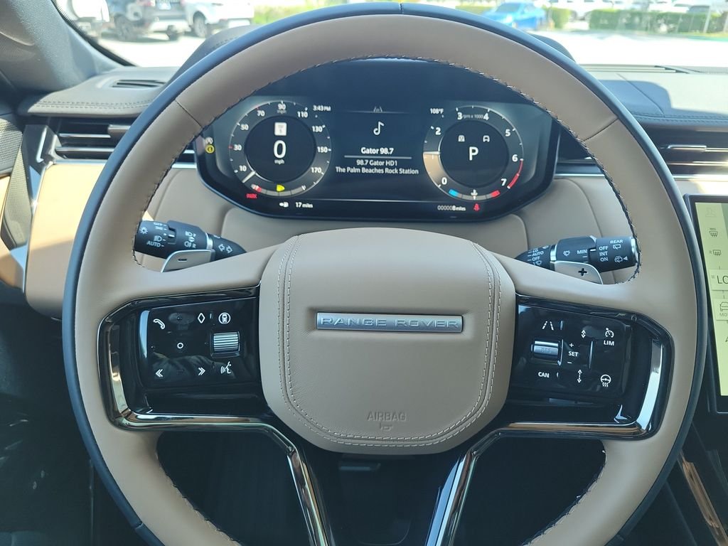 New 2026 White Land Rover Dynamic SE image 29