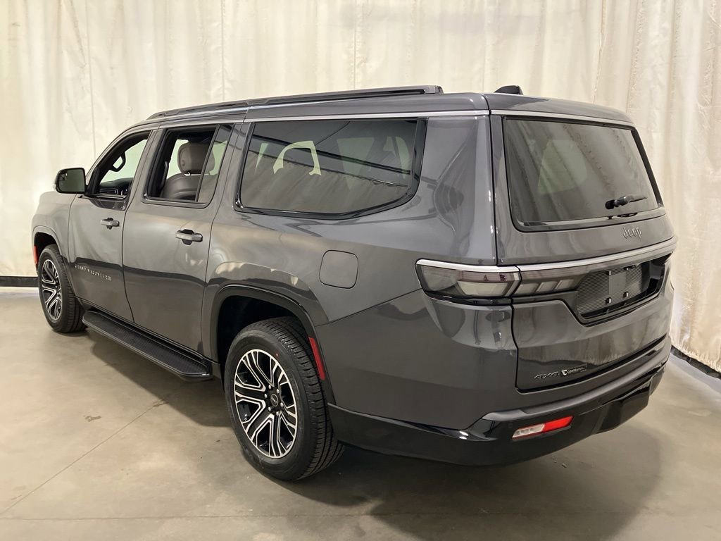 New 2026 Baltic-Gray Metallic Clear-Coat Exterior Paint Jeep  image 22