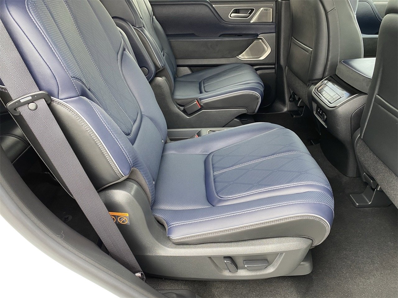 2026 INFINITI QX80 Sport - Photo 12