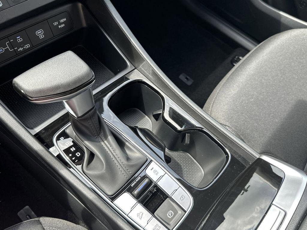New 2026 Rockwood Green Hyundai SE FWD image 19
