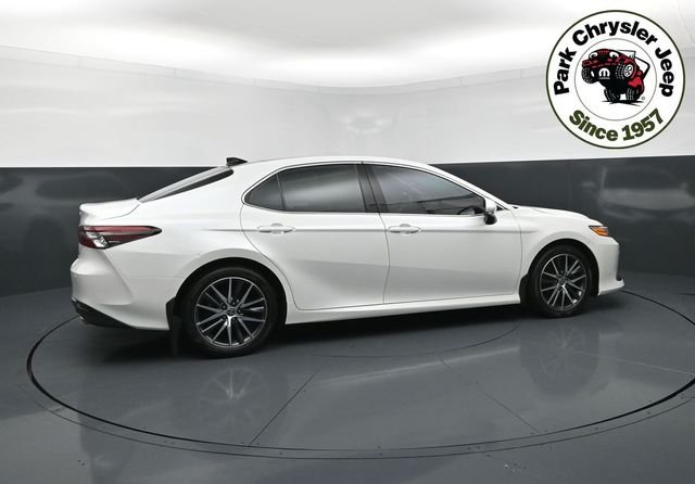 Used 2023 Beige Toyota XLE image 6