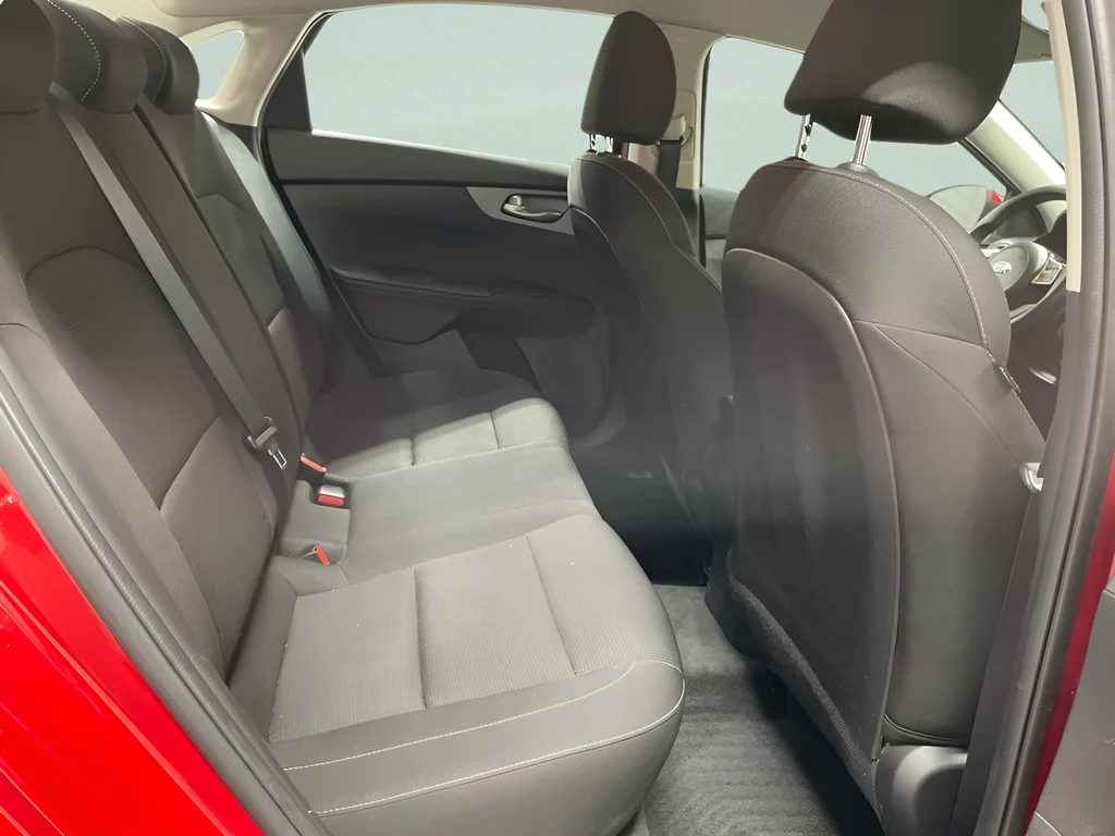 Used 2021 Currant Red Kia LXS image 30