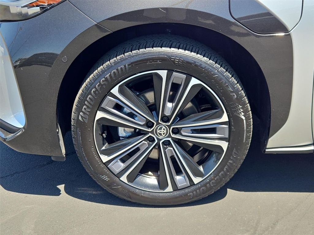 2024 Toyota bZ4X Limited - Photo 25