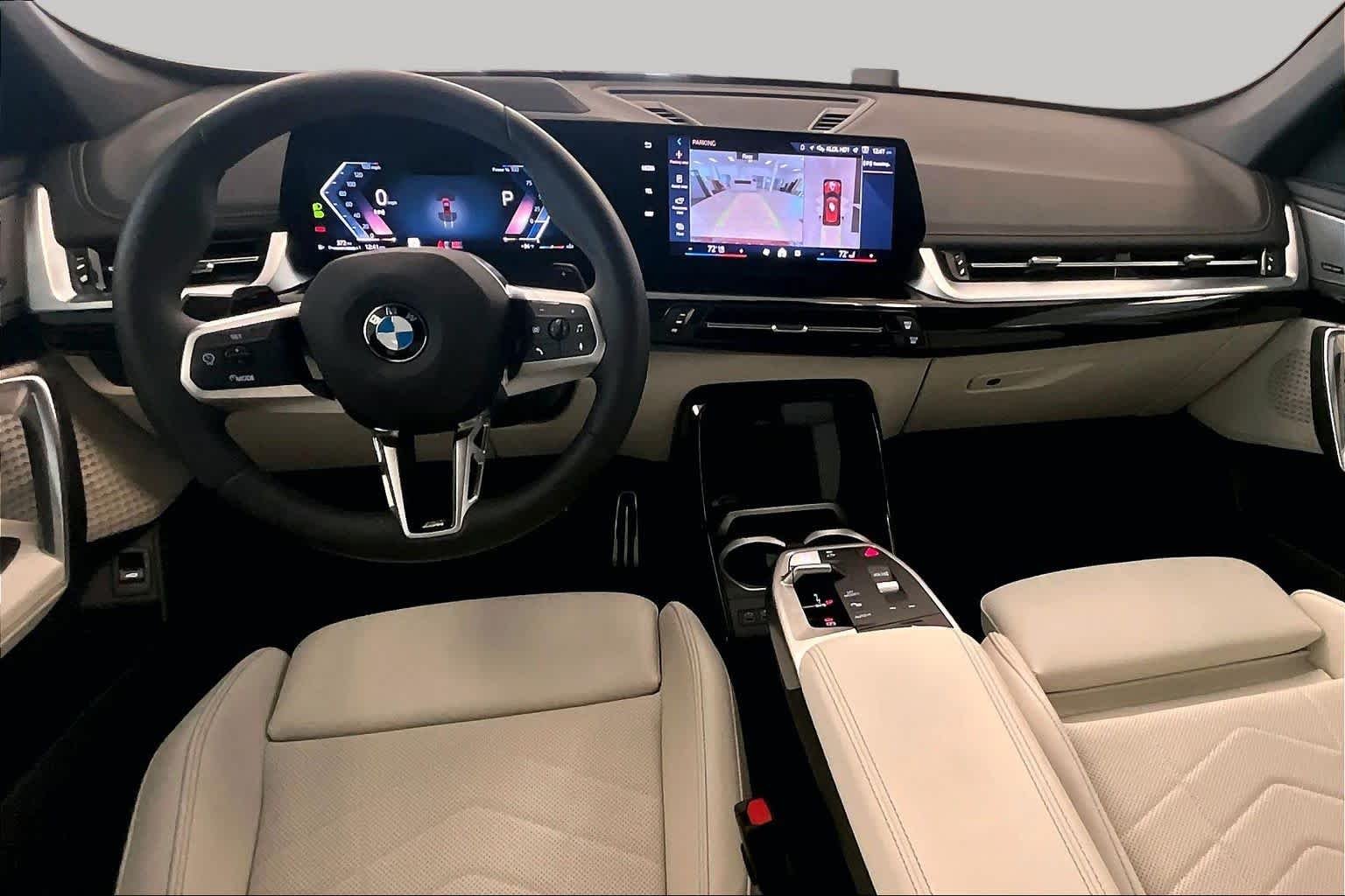 Used 2026 Vegas Red Metallic BMW xDrive28i image 14