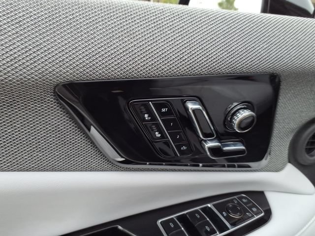 2026 Cadillac OPTIQ Sport - Photo 15