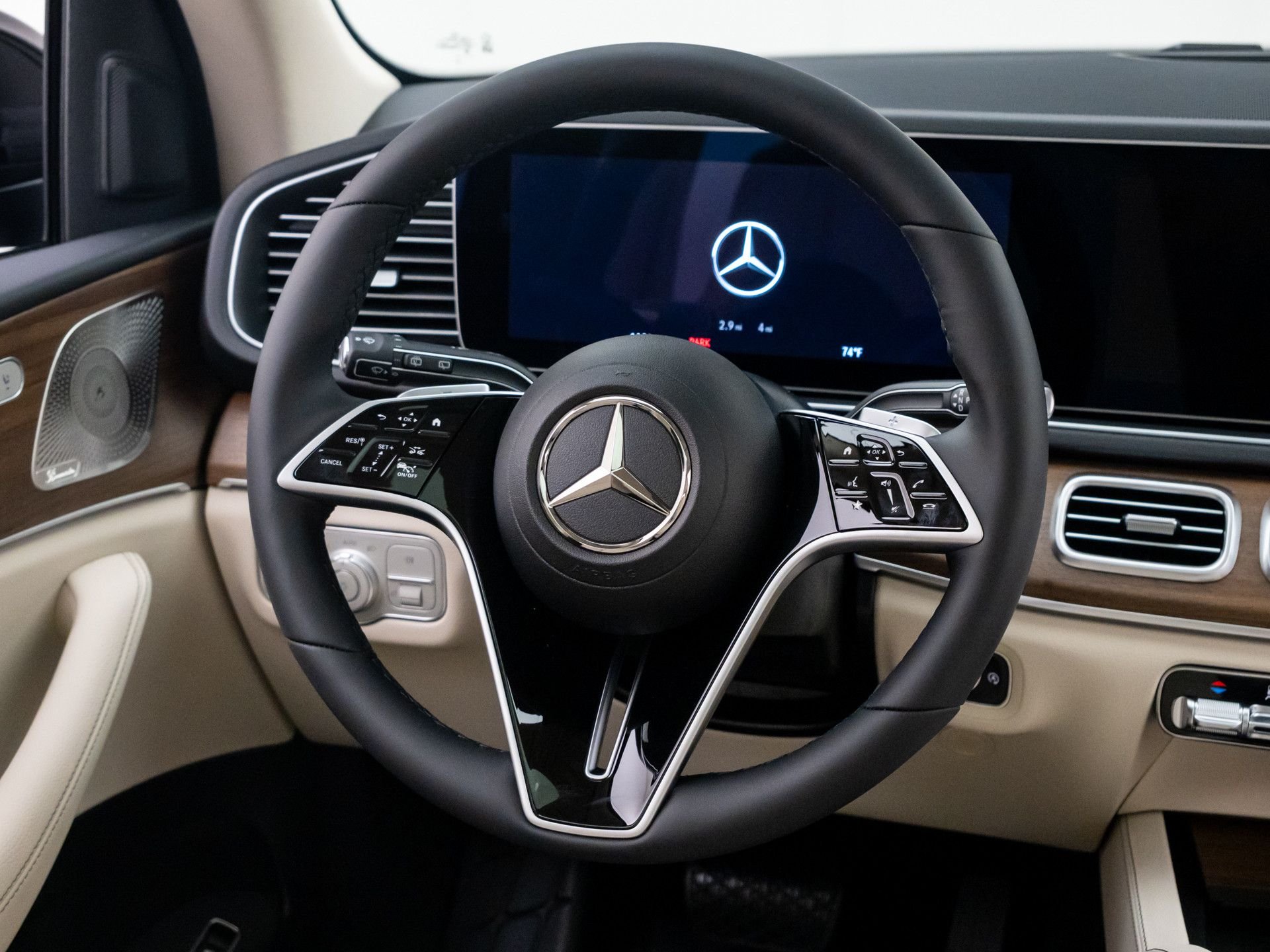 New 2026 Obsidian Black Metallic Mercedes-Benz GLE 350 image 11