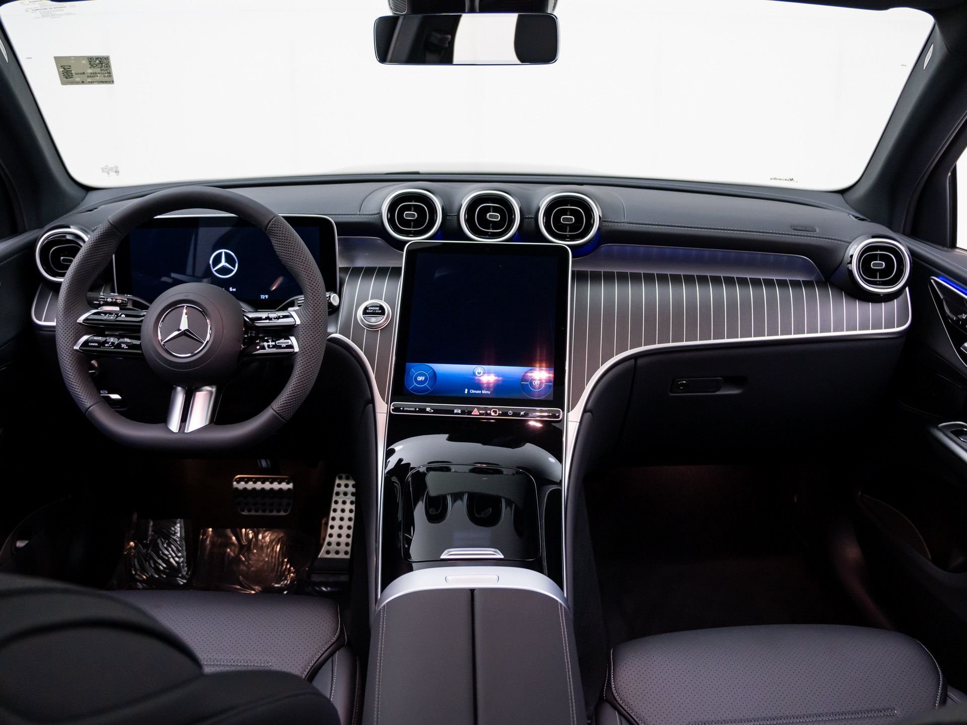 New 2026 Black Mercedes-Benz GLC 300 image 10