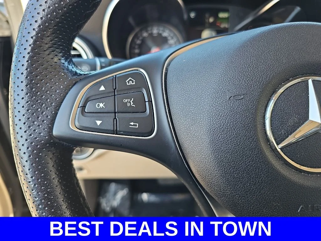 Used 2019 Black Mercedes-Benz GLC 350e image 17