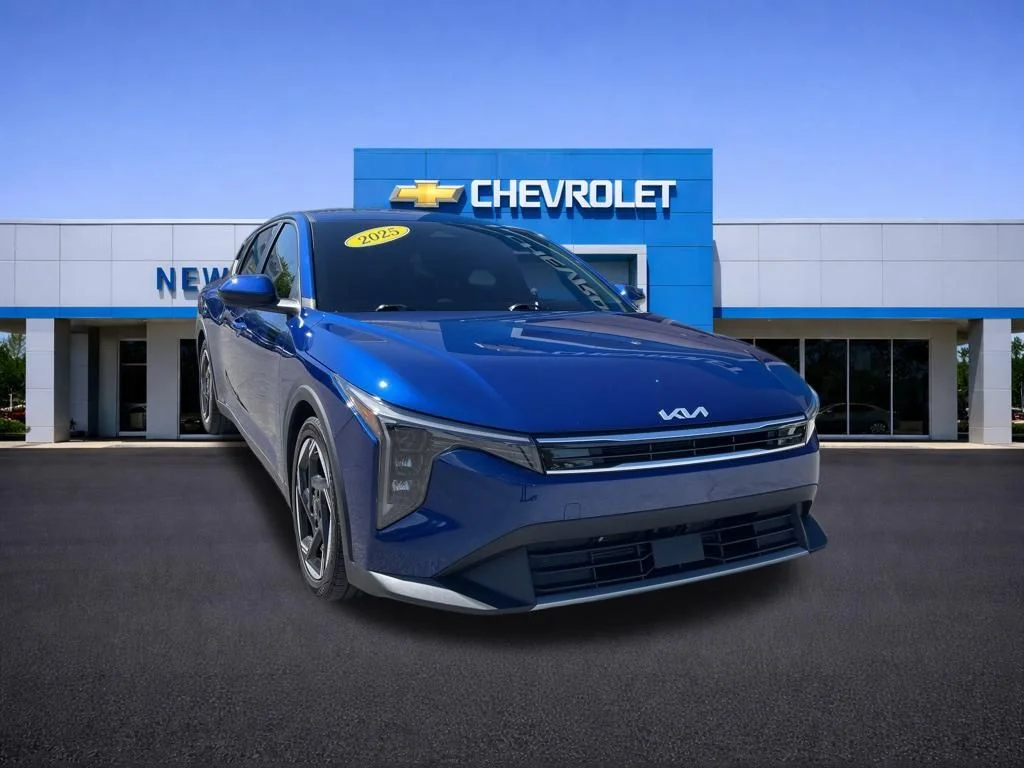 2025 Kia K4 EX AT's photo