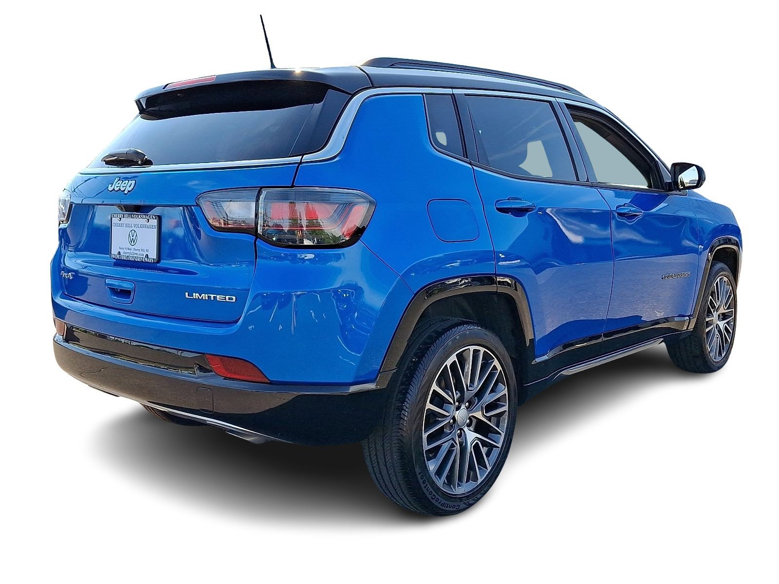 Used 2023 Laser Blue Pearlcoat Jeep Limited image 4