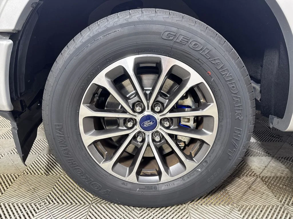 Used 2018 Silver Ford XLT image 13