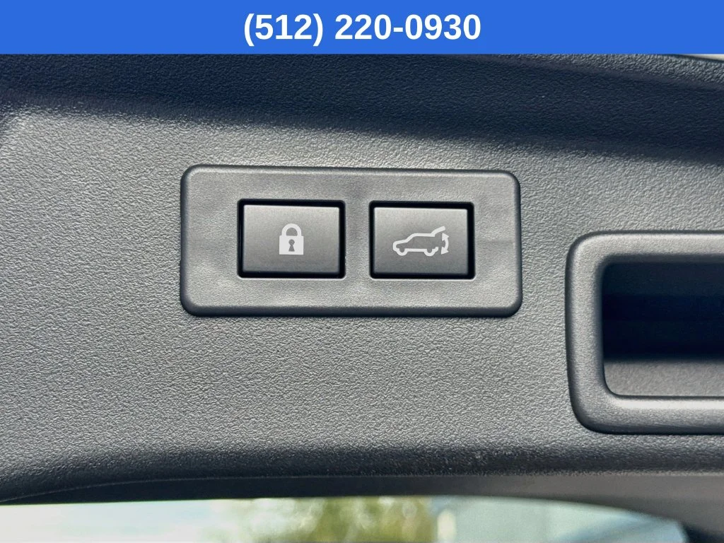 New 2026 White Subaru Premium image 32