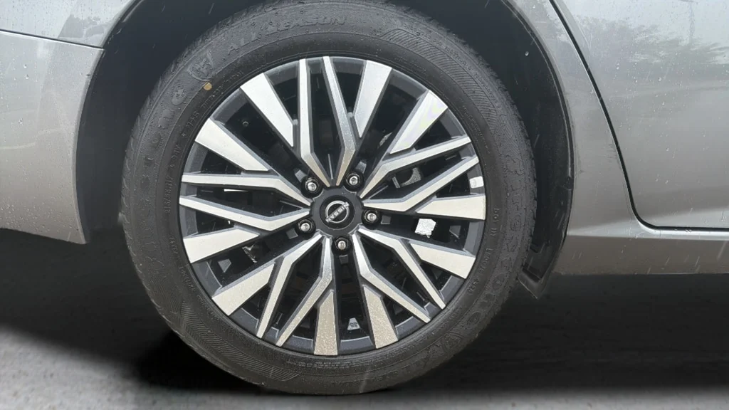 Used 2025 Gun Metallic Nissan SV image 22