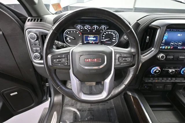 Used 2021 Silver GMC Elevation image 20